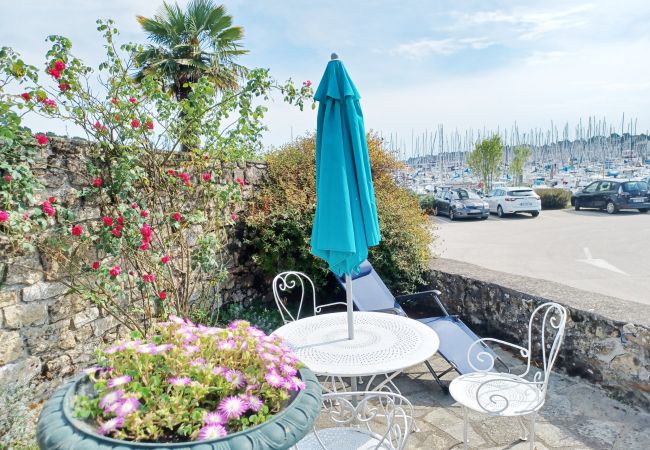 Apartment in La Trinité-sur-Mer - VILLA MAJOY - Holiday apartment with view on the port of Trinité-sur-Mer - T547 Apartment in La Trinité-sur-Mer - VILLA MAJOY - Holiday apartment with view on the port of Trinité-sur-Mer - T547