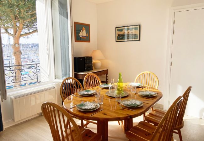 Apartment in La Trinité-sur-Mer - VILLA MAJOY - Terrasse, Port La Trinité - T547