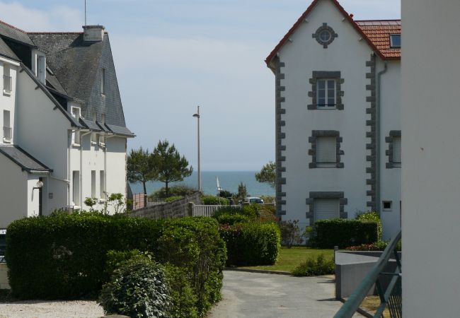 Apartment in Carnac - KERPOUM - Appart avec Wifi, Plage 300m - D29