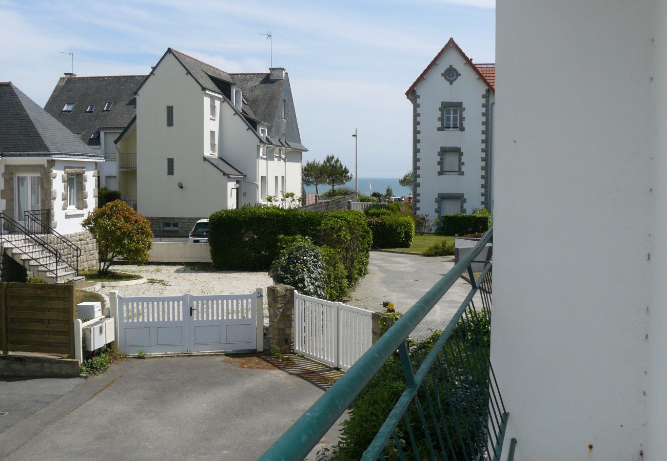 Apartment in Carnac - KERPOUM - Appart avec Wifi, Plage 300m - D29