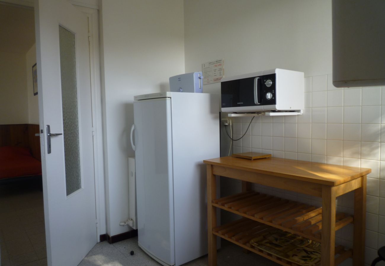 Apartment in Carnac - Appartement Tout Equipé, Vue Mer & Proche Plage-T316