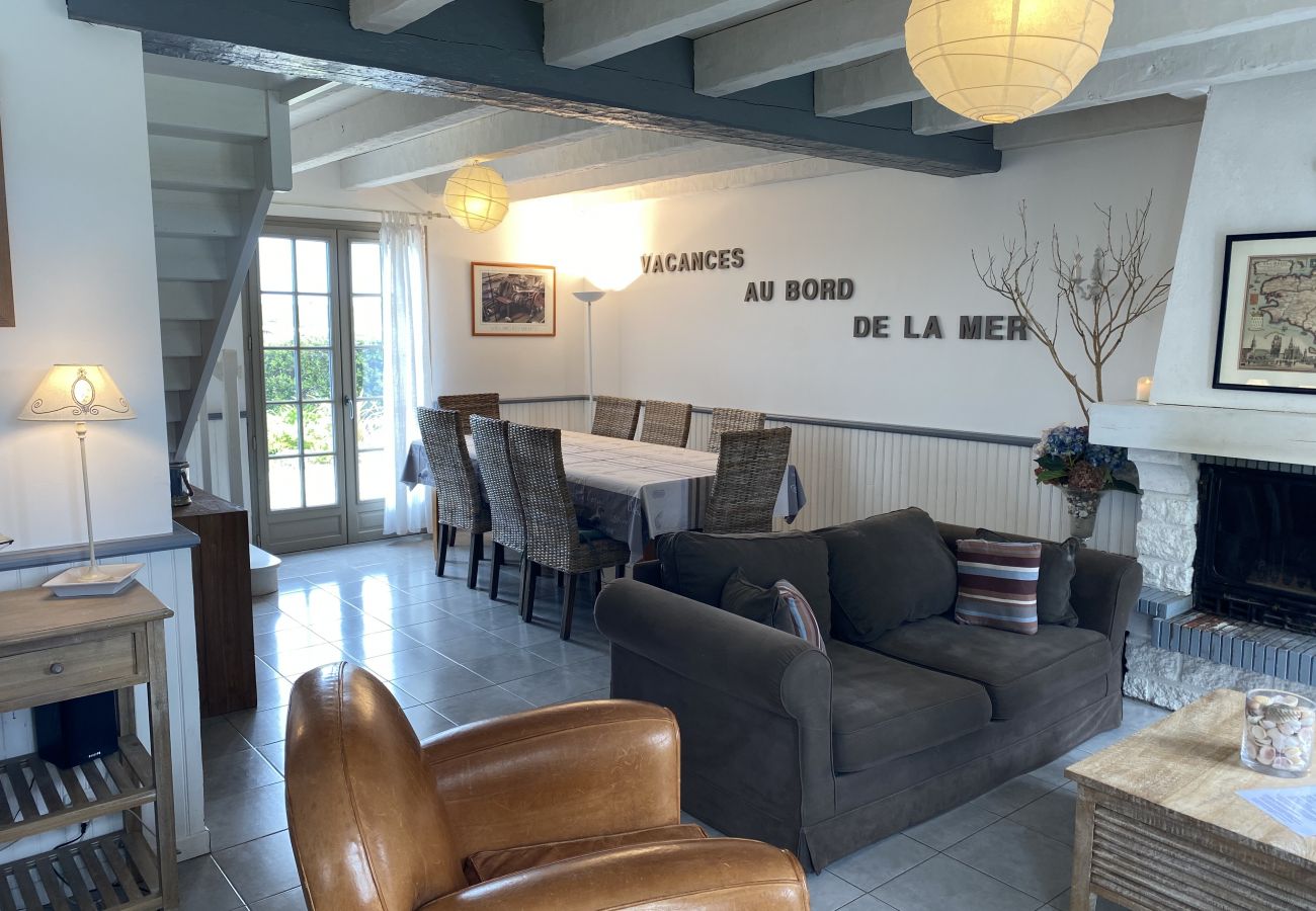 Villa in Erdeven - Jolie Villa Typique Néo-Bretonne, 800m Plage - C54