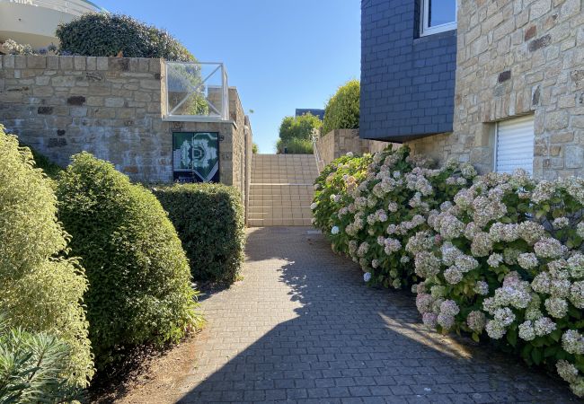 Apartment in Carnac - OCÉANIA - Terrasse couverte, Plage 500m - DT10