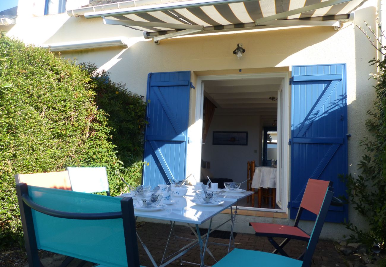 Townhouse in Saint-Philibert - Maisonnette Typique, Terrasse, Bien Située -T265