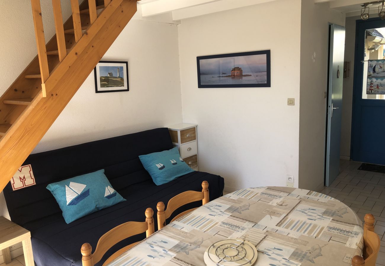 Townhouse in Saint-Philibert - Maisonnette Typique, Terrasse, Bien Située -T265