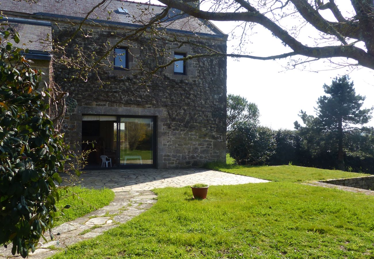 House in Carnac - Charmante Longère Classée 3* avec Wifi, Jardin Arboré Proche Plage-ST58