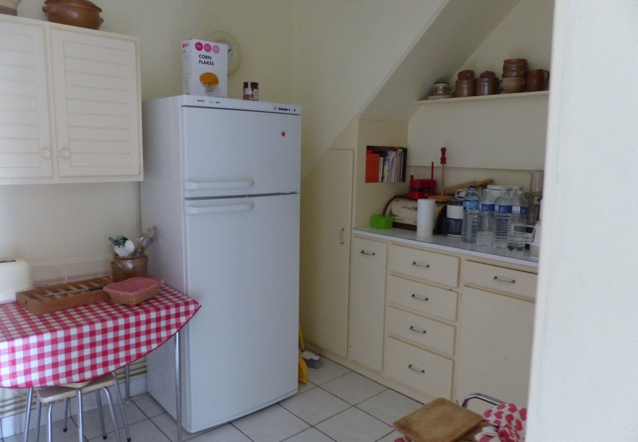 House in La Trinité-sur-Mer - Maison Typique Bretonne, Proche Port -K28