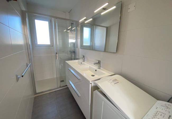 Apartment in La Trinité-sur-Mer - MOUETTES 1 - Apartment rental with terrace sea view - Carnac - La Trinité sur Mer - T315 Apartment in La Trinité-sur-Mer - MOUETTES 1 - Apartment rental with terrace sea view - Carnac - La Trinité sur Mer - T315