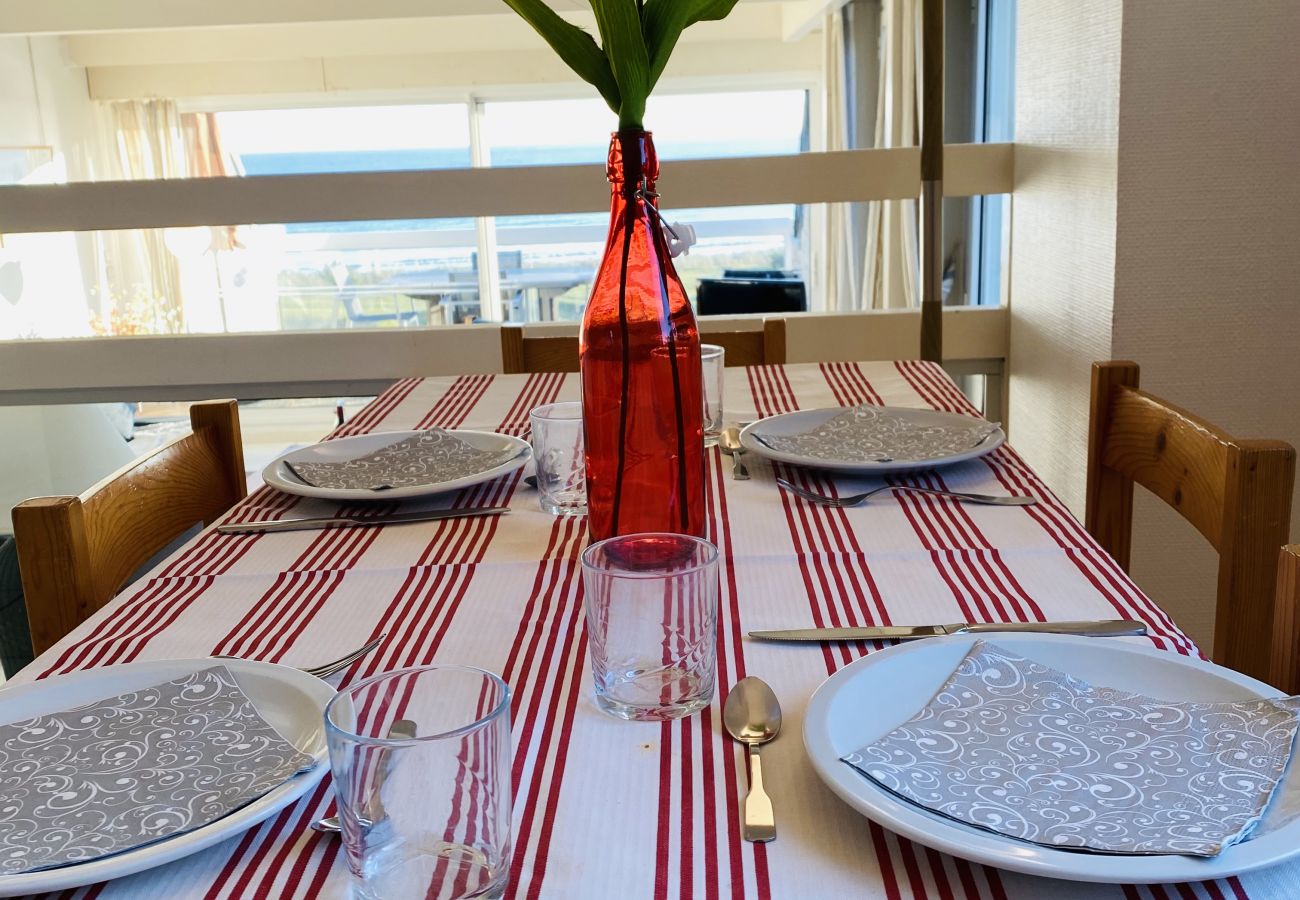 Apartment in Carnac - AZUR - Triplex spacieux, Face à la mer, Plage - T1