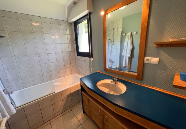 House in Moëlan-sur-Mer - MOOLOOLOOBA 4* - Piscine Intérieure - MO8006  House in Moëlan-sur-Mer - MOOLOOLOOBA 4* - Piscine Intérieure - MO8006