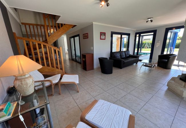 House in Moëlan-sur-Mer - MOOLOOLOOBA 4* - Piscine Intérieure - MO8006  House in Moëlan-sur-Mer - MOOLOOLOOBA 4* - Piscine Intérieure - MO8006