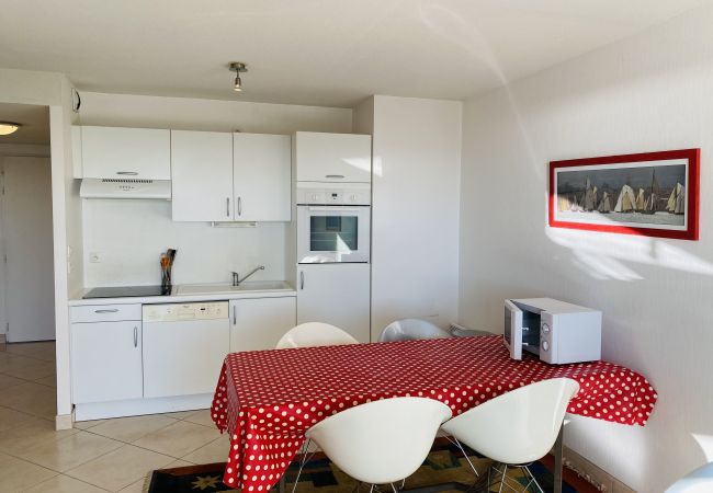 Apartment in Carnac - HORTENSIAS - Rez-de-jardin, Vue Mer, Plage - T6