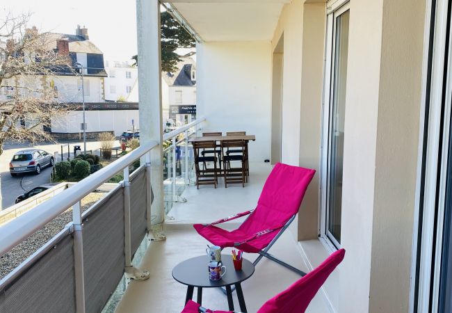 Apartment in Carnac - MILN - Balcon, Parking privé, Plage 100m - T11