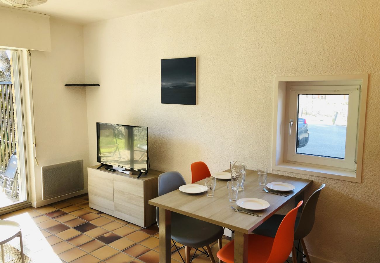 Apartment in Carnac - Port en Dro II, Appart 2pièces, 150m plage -DT17