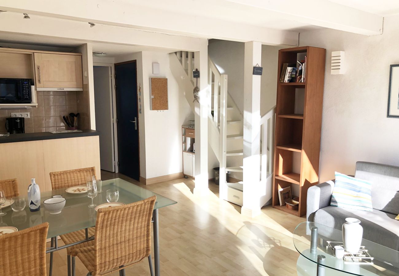Apartment in Carnac - Garenne - Duplex avec balcon - 500 m plage - T23