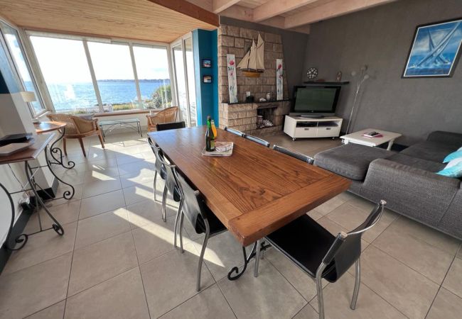 House in Moëlan-sur-Mer - PERLE 4* - Vue Mer, Piscine, Plage 30m - MO8004 House in Moëlan-sur-Mer - PERLE 4* - Vue Mer, Piscine, Plage 30m - MO8004