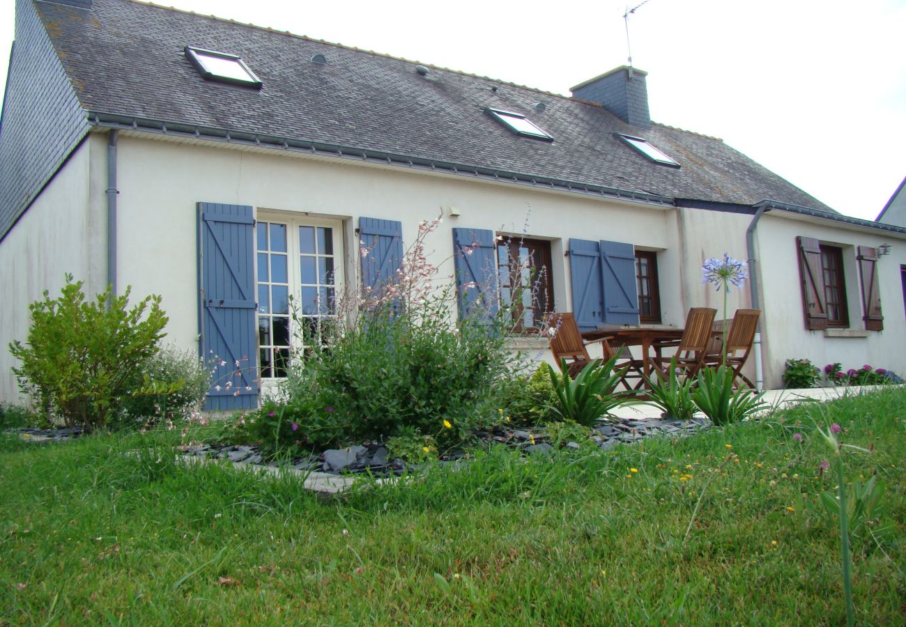 Villa à Erdeven - Jolie Villa Typique Néo-Bretonne, 800m Plage - C54