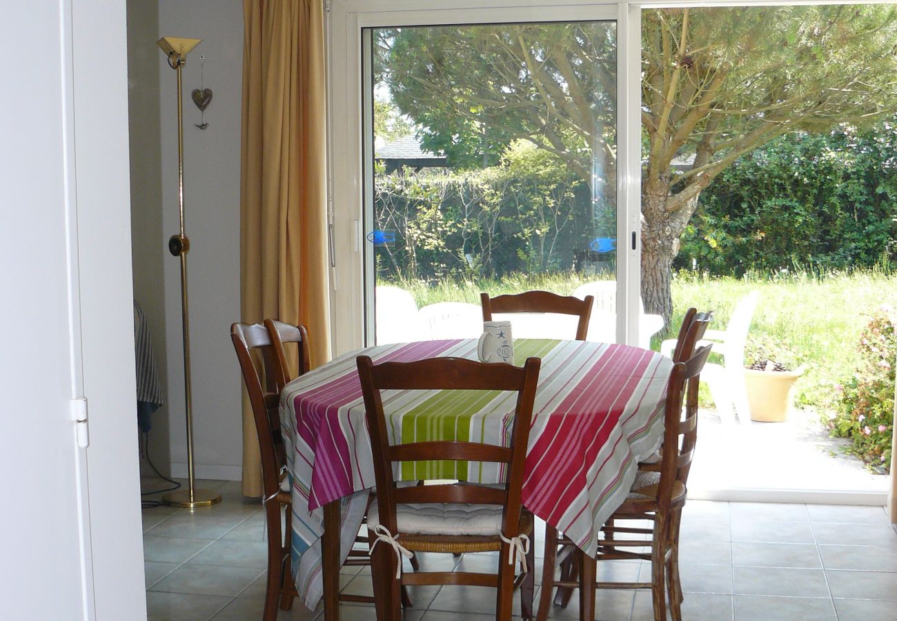 Maison à Carnac - Villa Spacieuse Tout Confort avec Wifi, Quartier Calme et Proche Commerces- K363