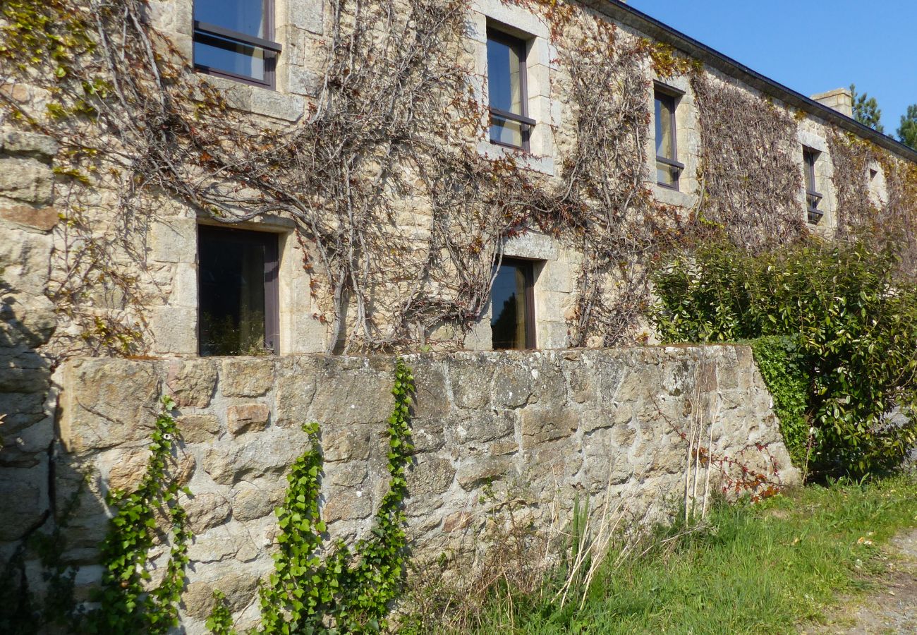 Maison à Carnac - Charmante Longère Classée 3* avec Wifi, Jardin Arboré, Proche Plage-ST58