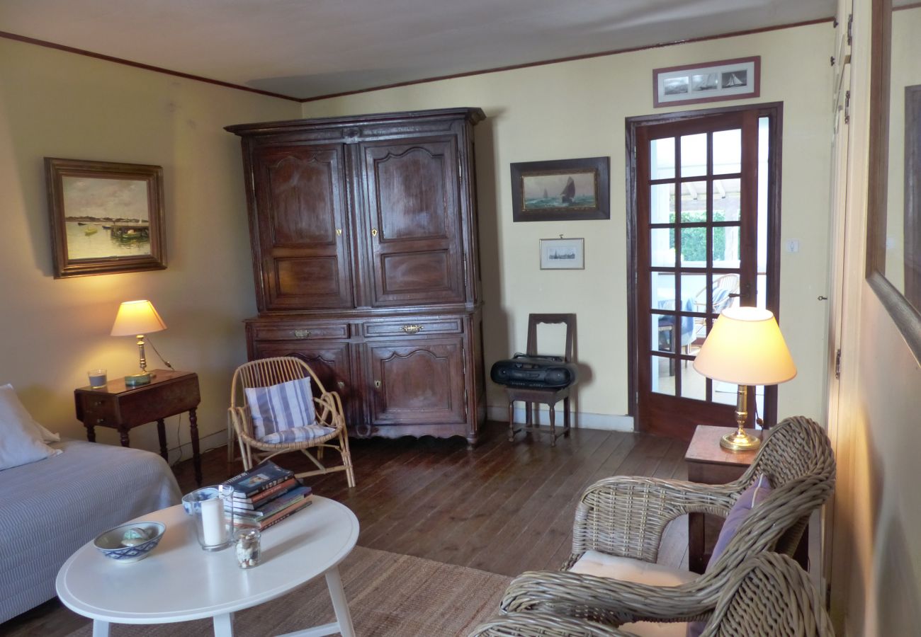 Maison à La Trinité-sur-Mer - Maison Typique Bretonne, Proche Port -K28