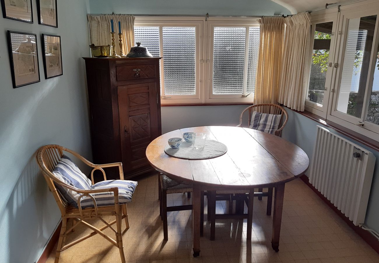 Maison à La Trinité-sur-Mer - Maison Typique Bretonne, Proche Port -K28