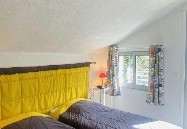 Maison à La Trinité-sur-Mer - MANÉ CHEUIL - Petite maison de vacances à la Trinité-sur-Mer, Morbihan - D4 Maison à La Trinité-sur-Mer - MANÉ CHEUIL - Petite maison de vacances à la Trinité-sur-Mer, Morbihan - D4