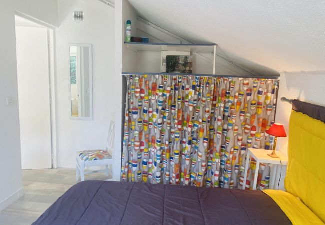 Maison à La Trinité-sur-Mer - MANÉ CHEUIL - Petite maison de vacances à la Trinité-sur-Mer, Morbihan - D4 Maison à La Trinité-sur-Mer - MANÉ CHEUIL - Petite maison de vacances à la Trinité-sur-Mer, Morbihan - D4