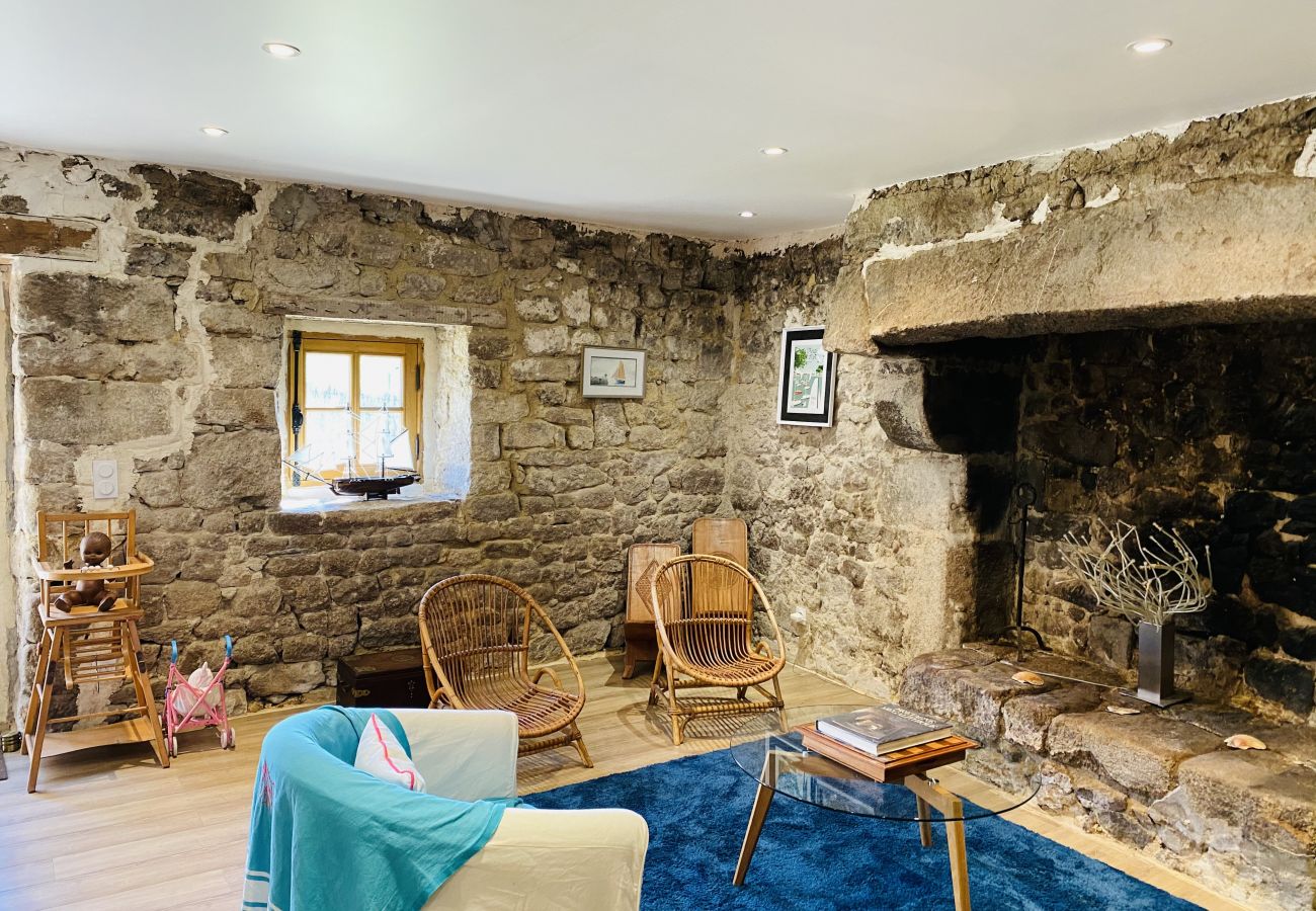 Maison à Carnac - Grande Longère Rénovée Tout Confort, proximité de Carnac-Plage-C63