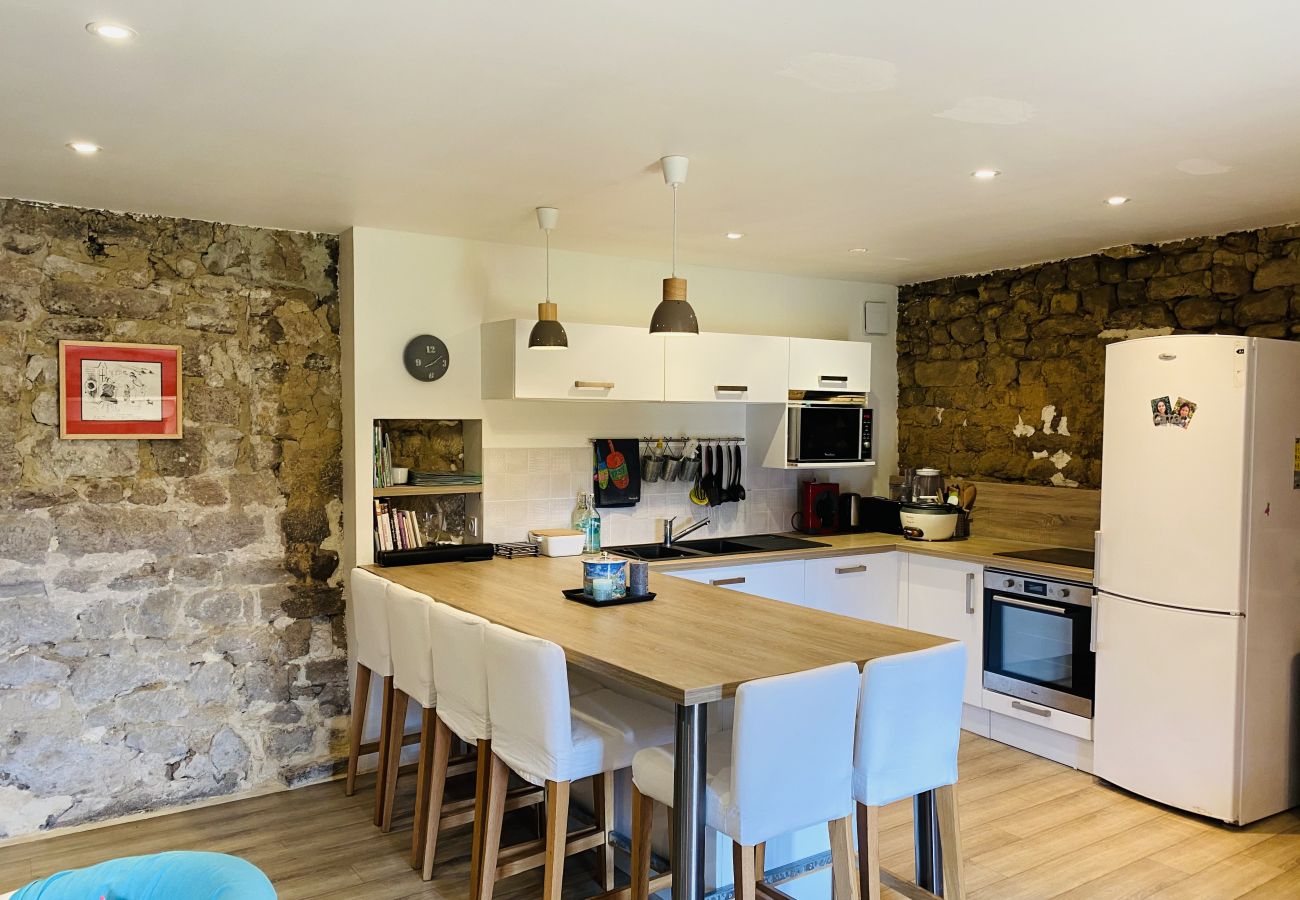 Maison à Carnac - Grande Longère Rénovée Tout Confort, proximité de Carnac-Plage-C63