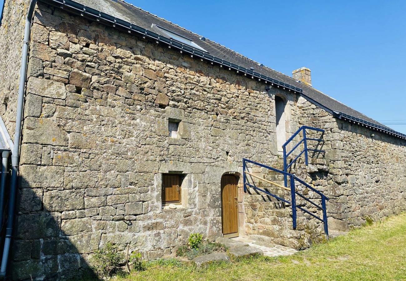 Maison à Carnac - Grande Longère Rénovée Tout Confort, proximité de Carnac-Plage-C63