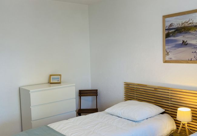 Appartement à Carnac - MILN - Balcon, Parking privé, Plage 100m - T11