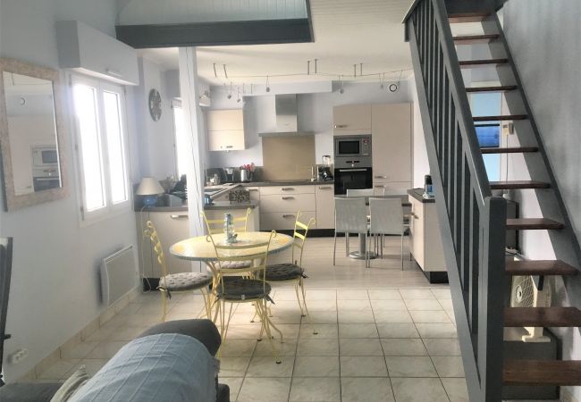 Appartement à Carnac - ONDINES - Agréable Duplex 2*, Plage 30m - TK13