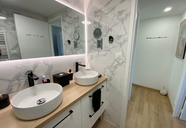 Appartement à Carnac - TADORNES 2 - Appartement location vacances à Carnac, Piscine - T130 Appartement à Carnac - TADORNES 2 - Appartement location vacances à Carnac, Piscine - T130